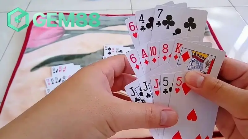 Một trong những thể loại bài đắt giá nhất phải kể đến binh xập xám